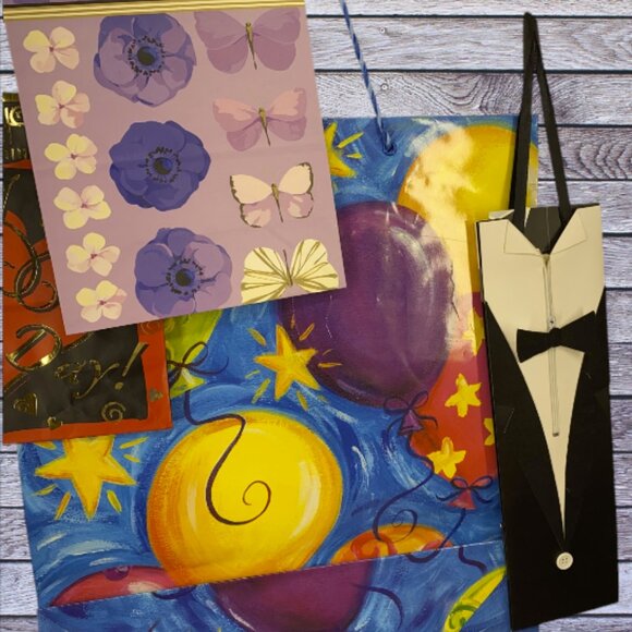 HOLIDAY GIFT BAGS -- Christmas, Easter, BDay, Varied Sizes, New/Used, Approx 40 - Picture 4 of 5